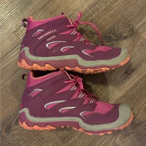 Merrell Chameleon waterproof hiking boot size 3